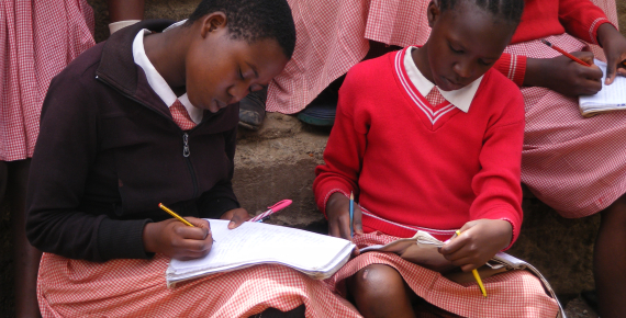 Learn STEM disciplines in the slums of Nairobi